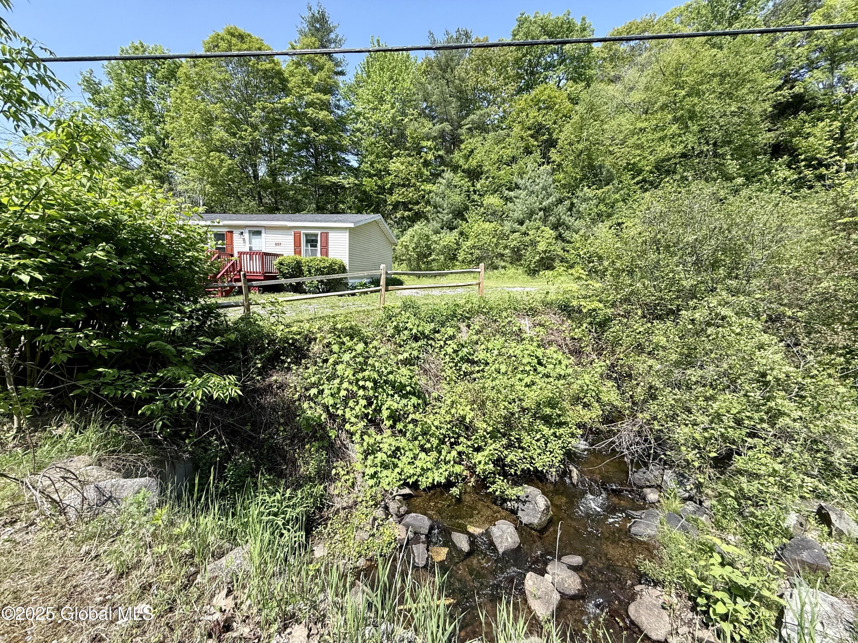 637 State Highway 309, Gloversville, New York image 9