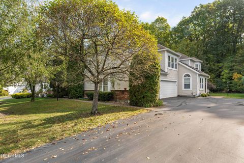 Photo of 145 Killarney Drive, Niskayuna, NY 12309 (MLS # 202526790)