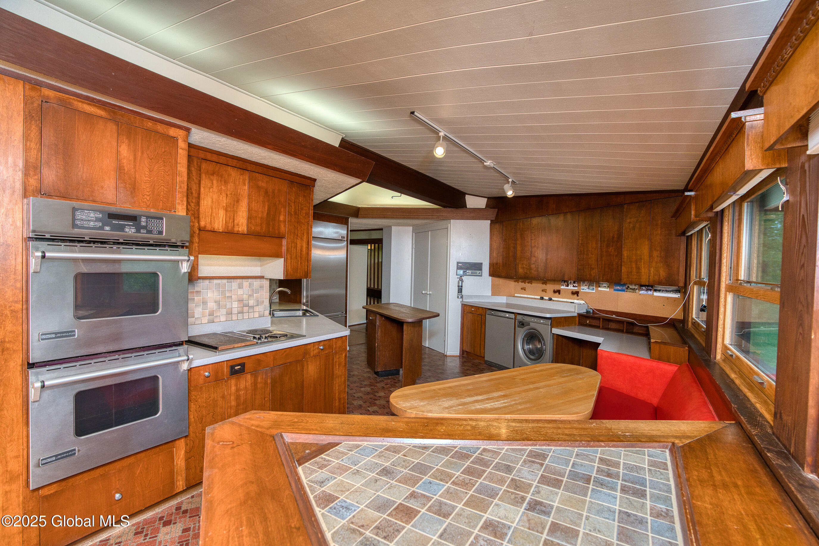 6563 Mariaville Road, Schenectady, New York image 34