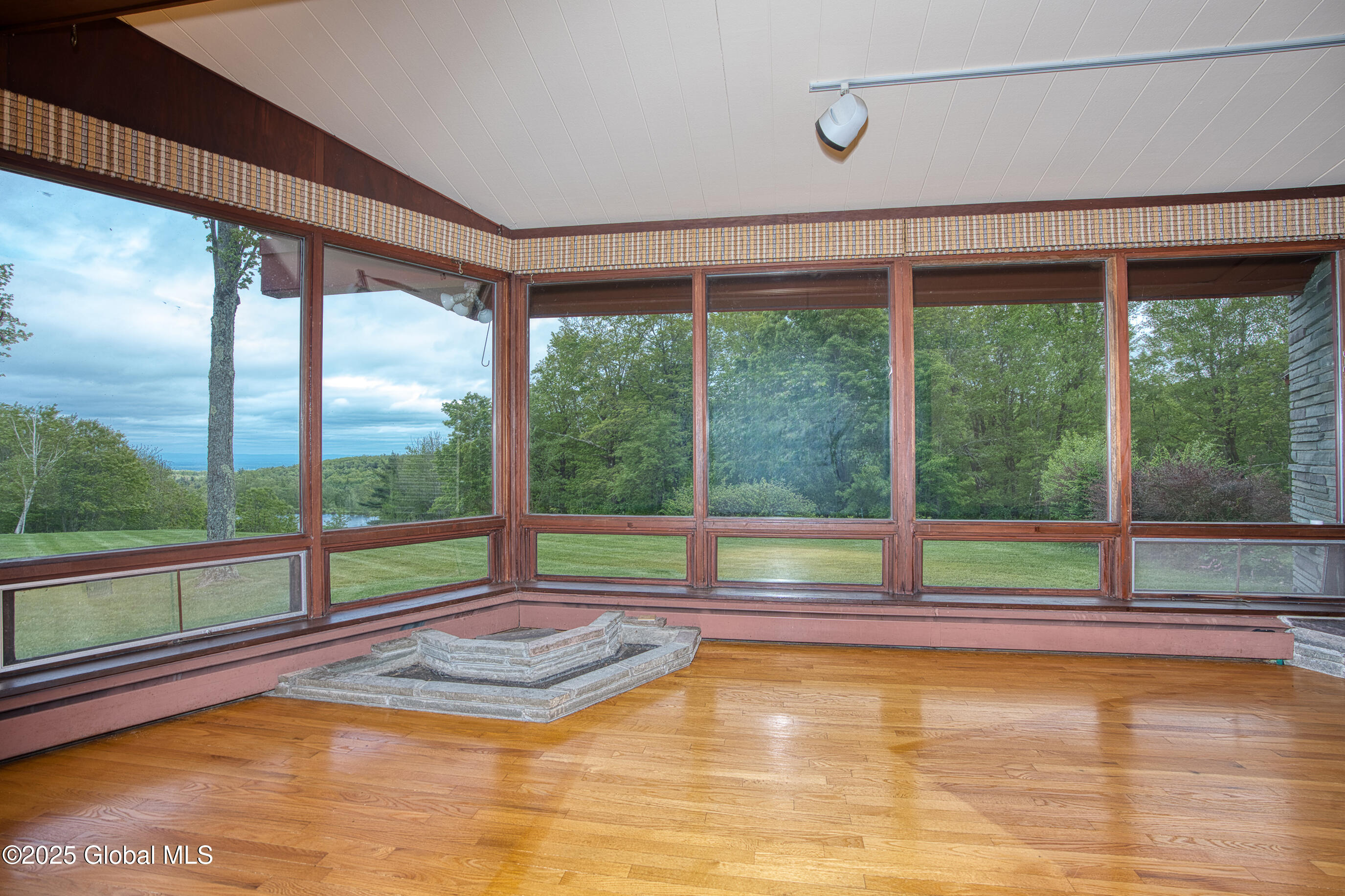 6563 Mariaville Road, Schenectady, New York image 47