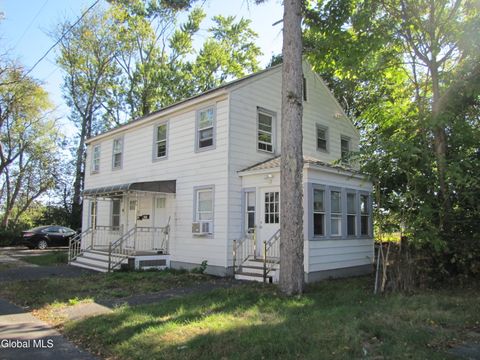 Photo of 37 Swan Street, Schenectady, NY 12307 (MLS # 202528065) Photo of 37 Swan Street, Schenectady, NY 12307 (MLS # 202528065)