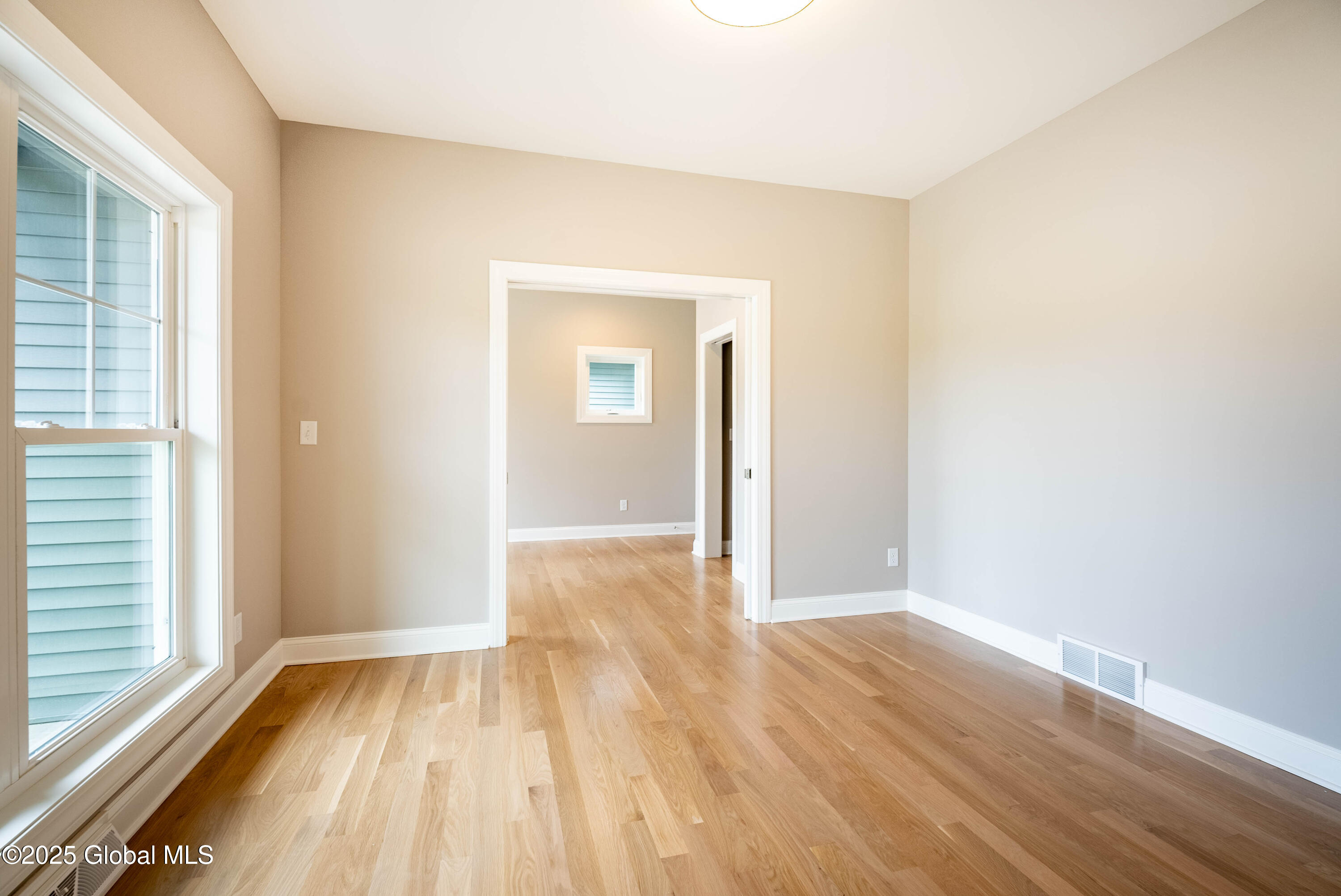 6 Royal Court, Cohoes, New York image 15