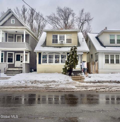 Photo of 415 Second Avenue, Albany, NY 12209 (MLS # 202612359)