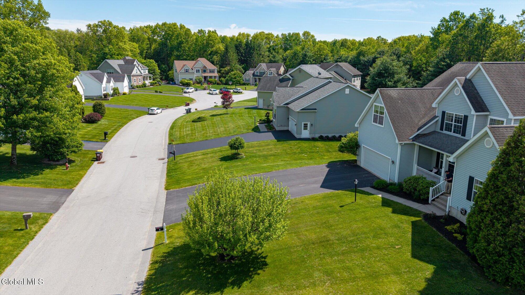 6 Lenca Court