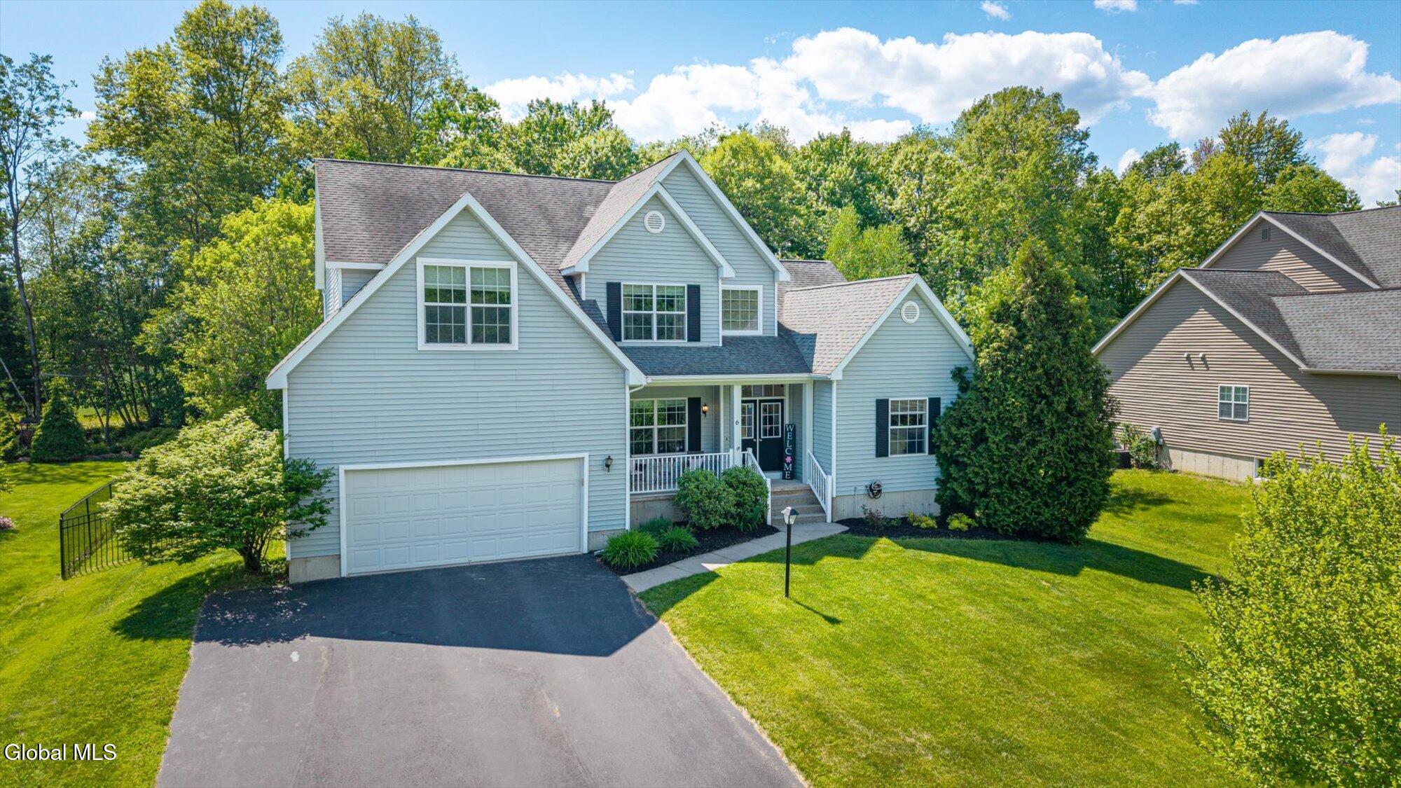 6 Lenca Court
