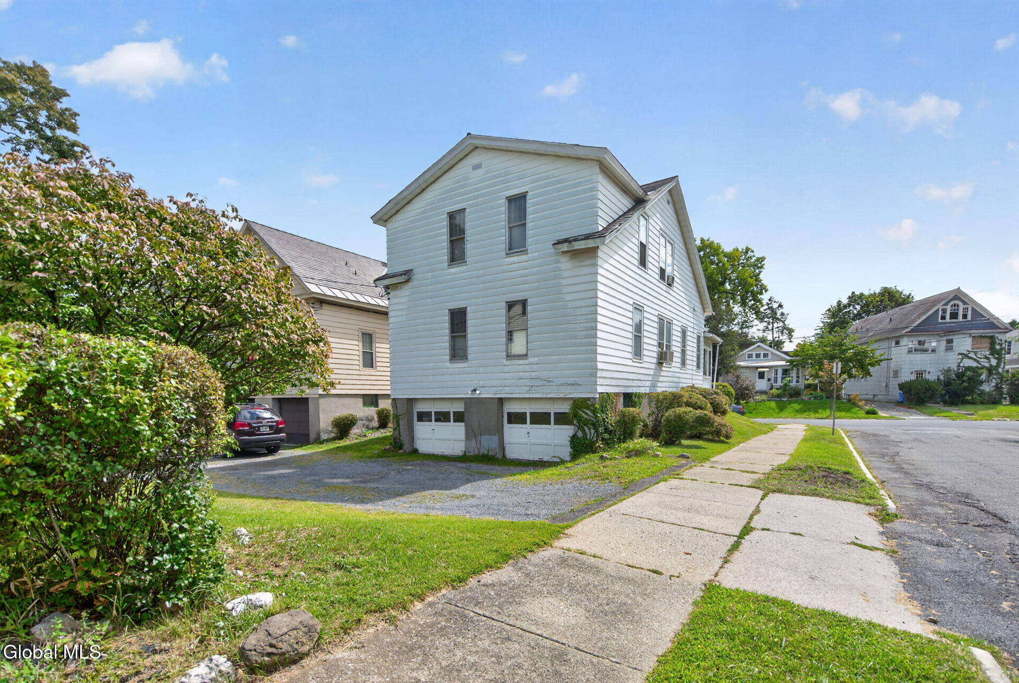 39 W Erie Street