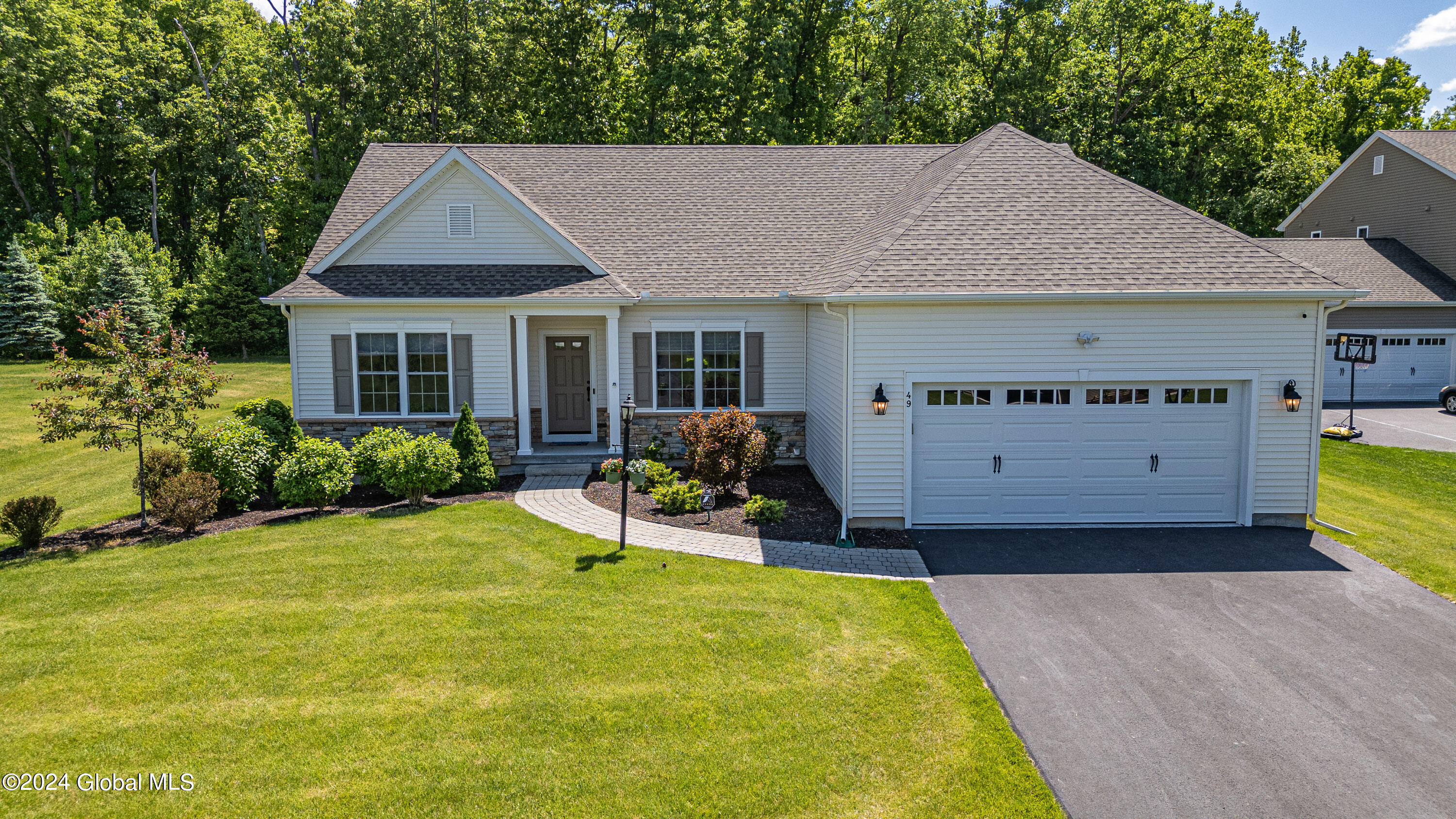 49 Madeleine Lane