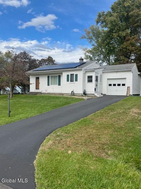 Photo of 7 Merrifield Place, Delmar, NY 12054 (MLS # 202527641)