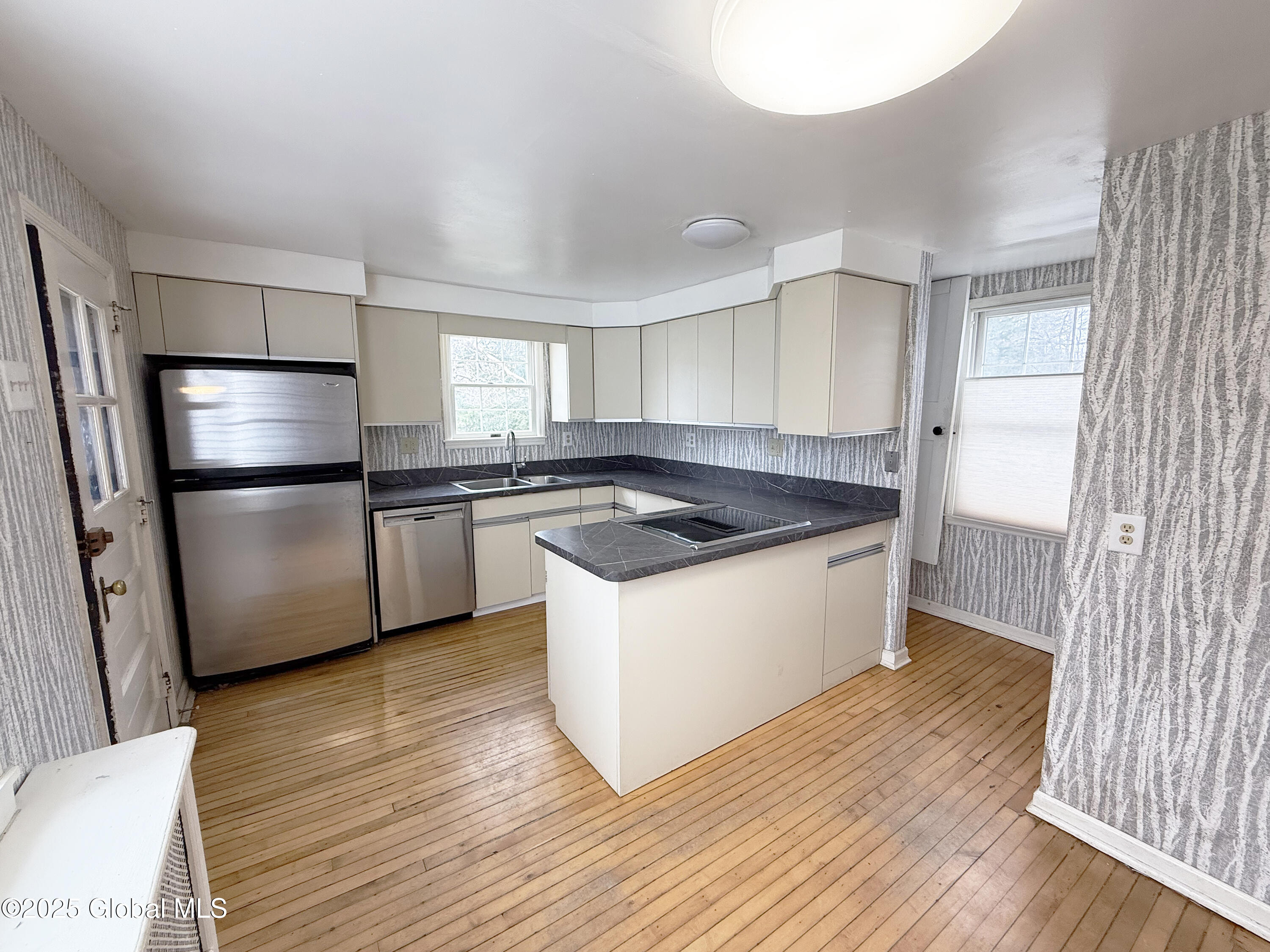 6 Grove Street, Slingerlands, New York image 28