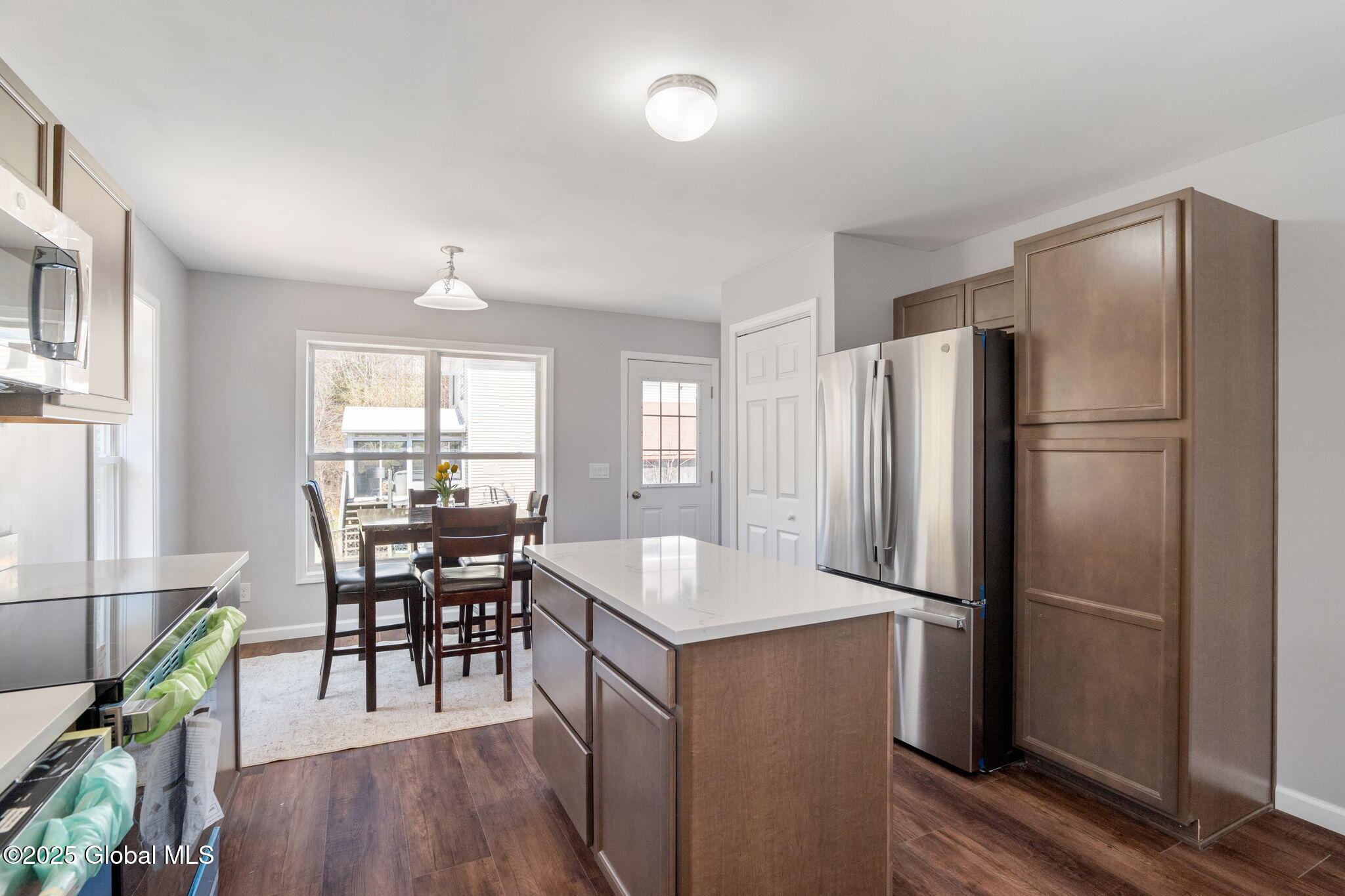 Saratoga, New York 12866, United States, 3 Bedrooms Bedrooms, ,2 BathroomsBathrooms,Residential,Active,116676