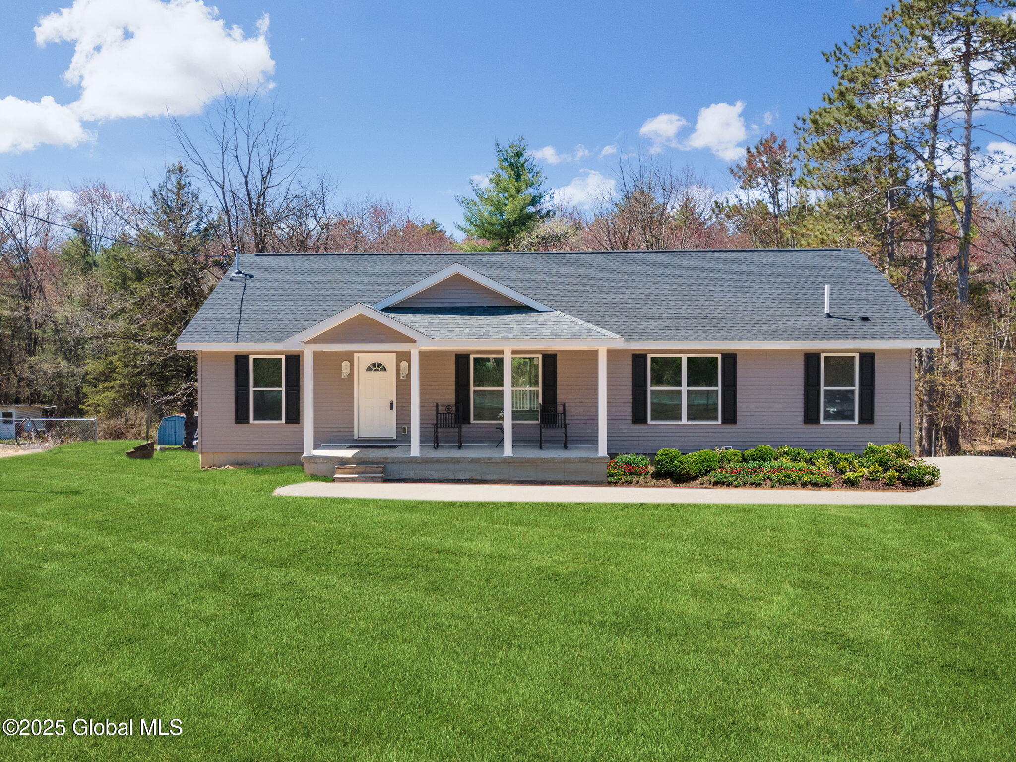 Saratoga, New York 12866, United States, 3 Bedrooms Bedrooms, ,2 BathroomsBathrooms,Residential,Active,116676