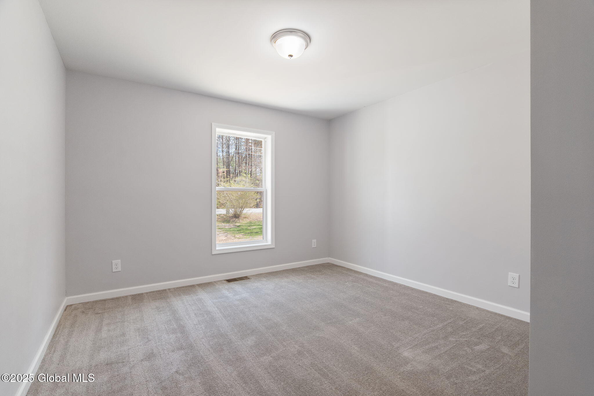 Saratoga, New York 12866, United States, 3 Bedrooms Bedrooms, ,2 BathroomsBathrooms,Residential,Active,116676