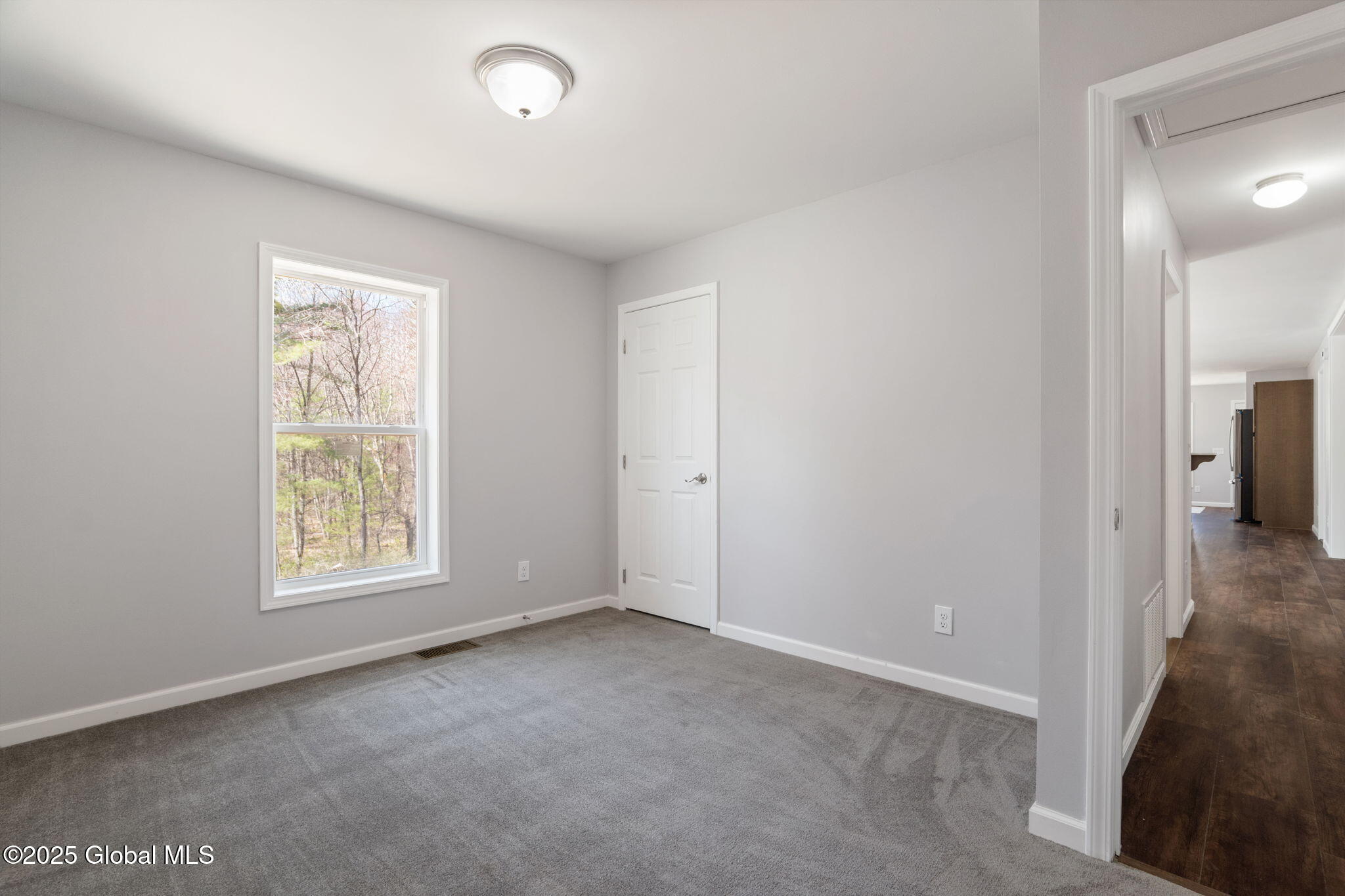 Saratoga, New York 12866, United States, 3 Bedrooms Bedrooms, ,2 BathroomsBathrooms,Residential,Active,116676