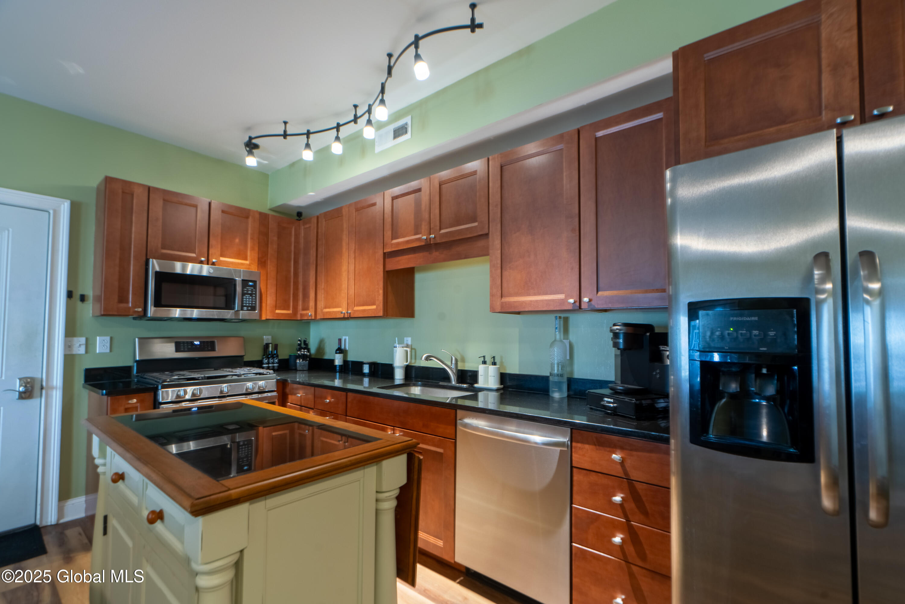 289 Jefferson Street #APT 19, Saratoga Springs, New York image 13