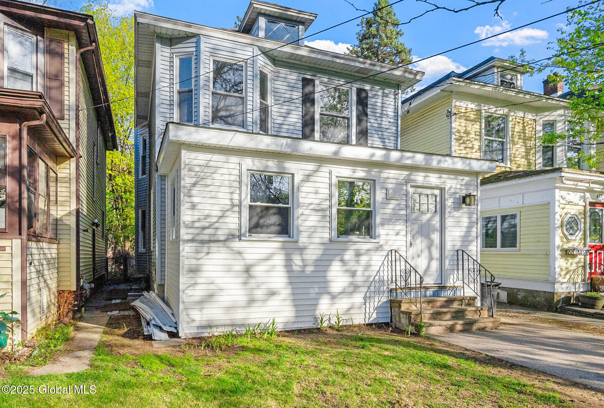 129 N Pine Avenue, Albany, New York image 1