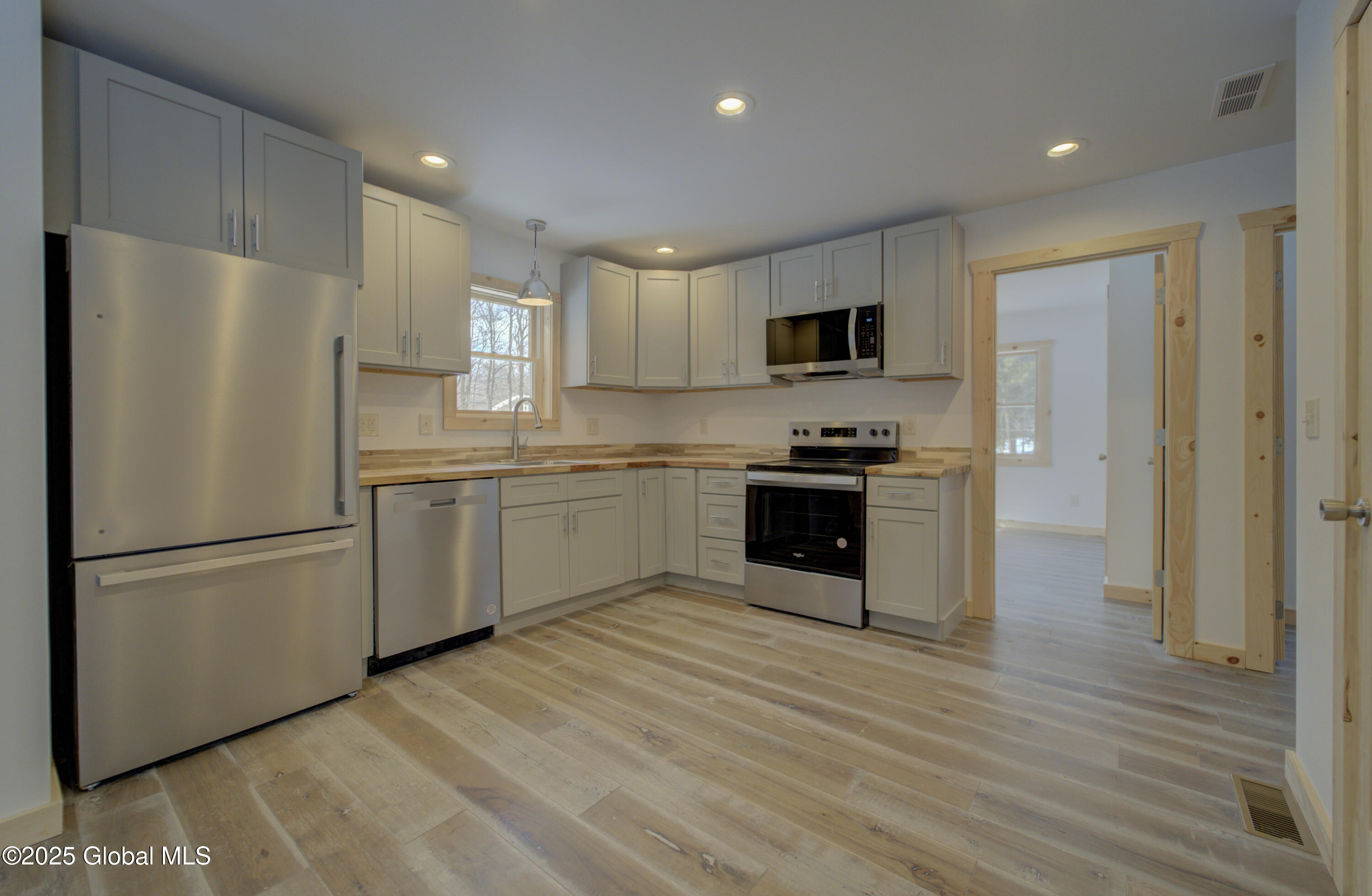 122 Krempa Drive, Caroga Lake, New York image 7