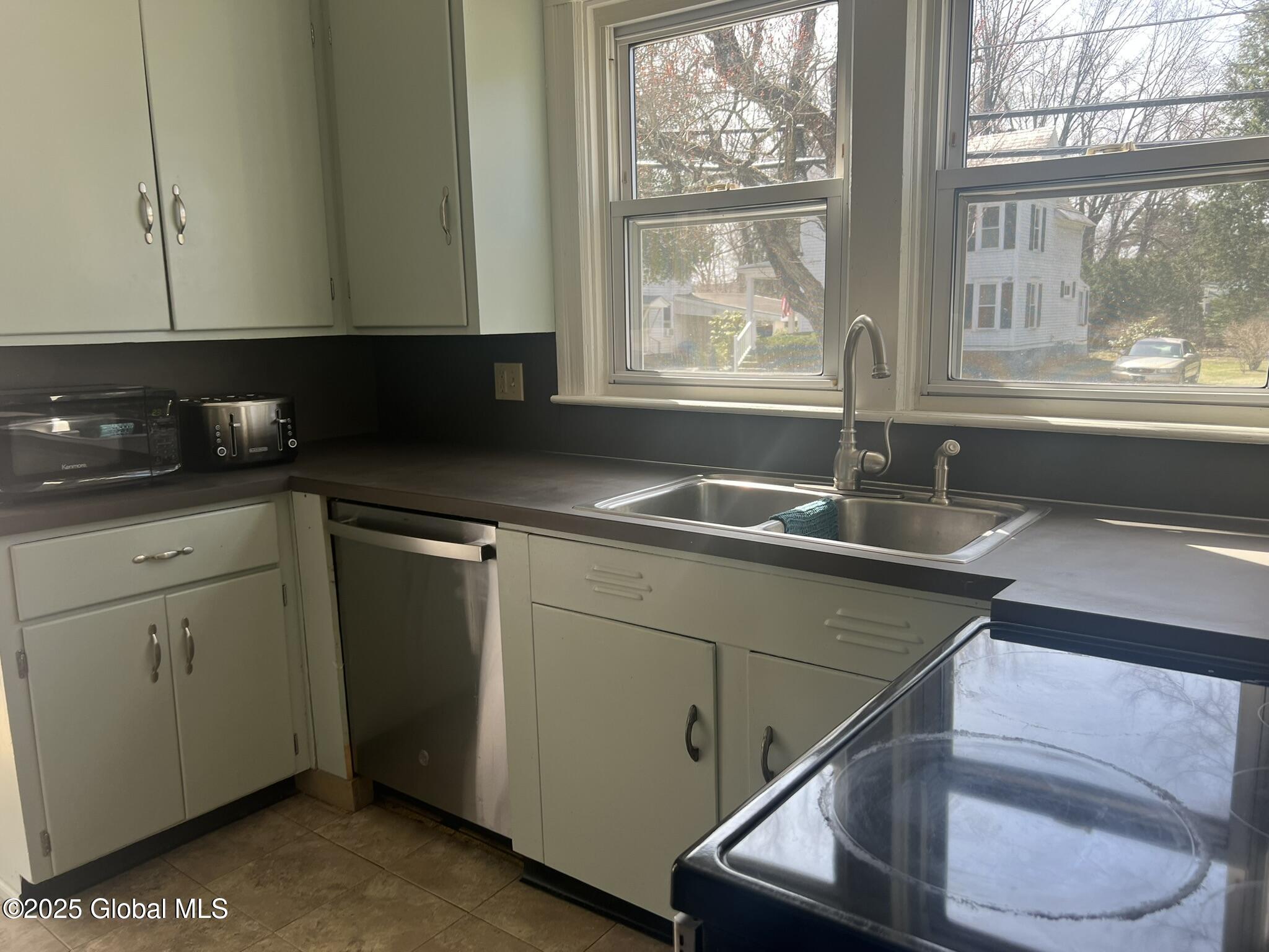 56 Grant Avenue, Glens Falls, New York image 14