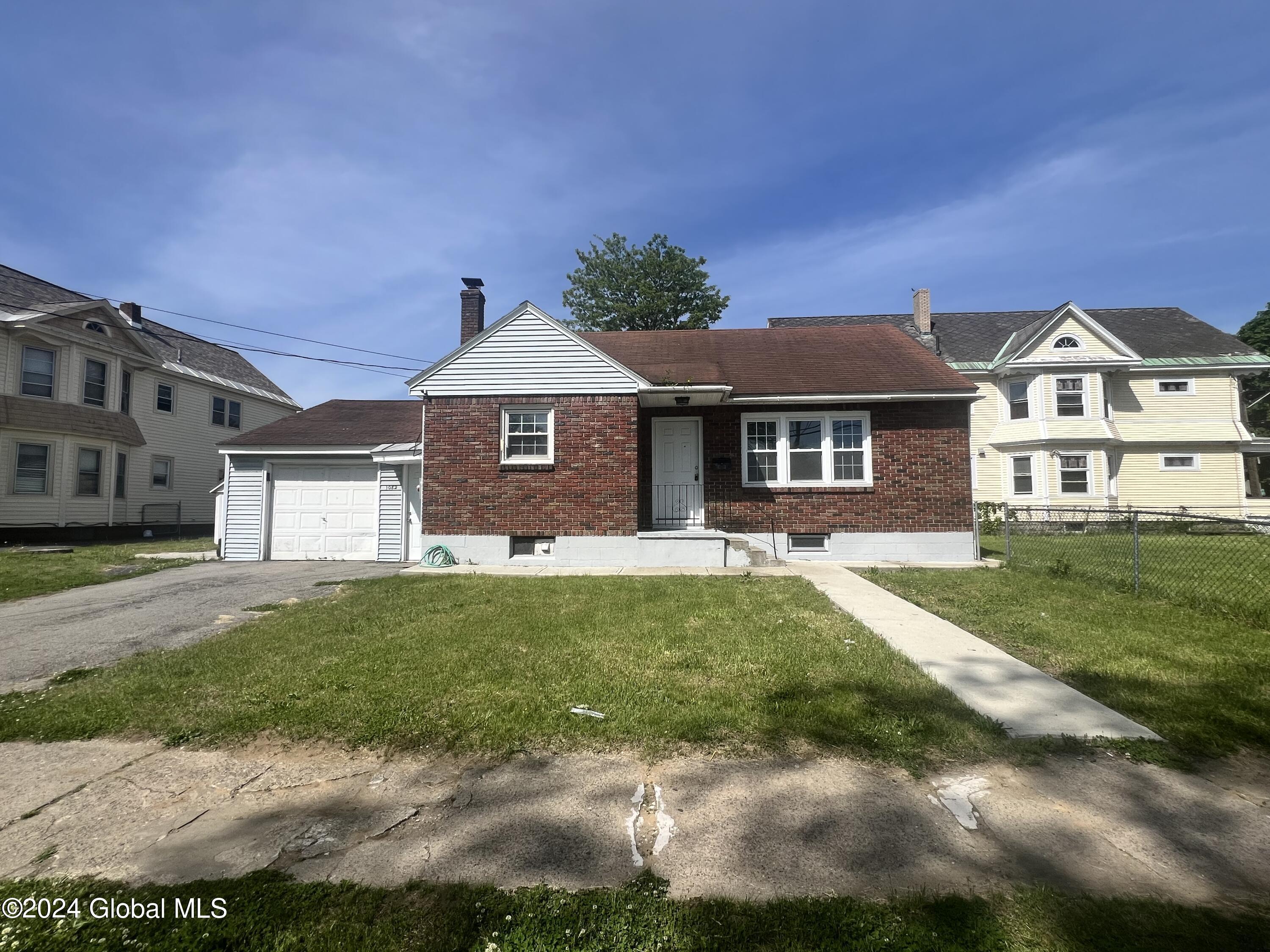 View Schenectady, NY 12303 house