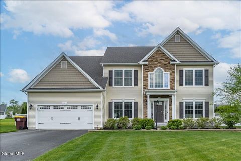 Homes For Sale - 46 Haywood Lane<br/> Rensselaer, NY 12198