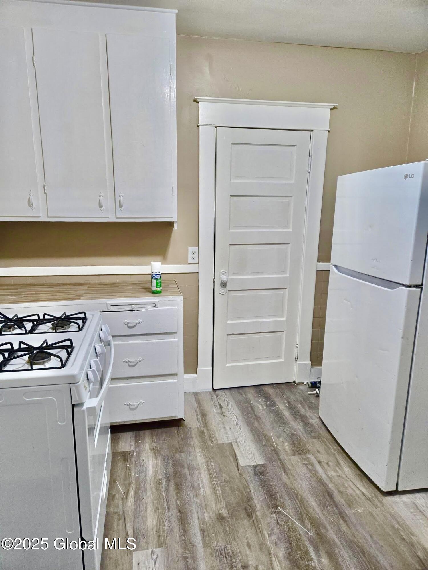 Schenectady, New York 12307, United States, 7 Bedrooms Bedrooms, ,5 BathroomsBathrooms,Residential,Active,162898