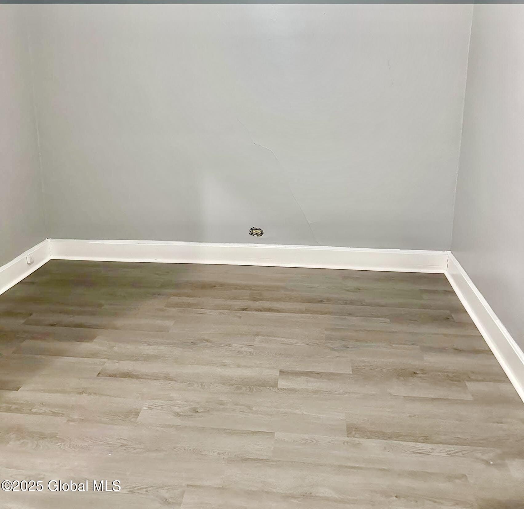 Schenectady, New York 12307, United States, 7 Bedrooms Bedrooms, ,5 BathroomsBathrooms,Residential,Active,162898