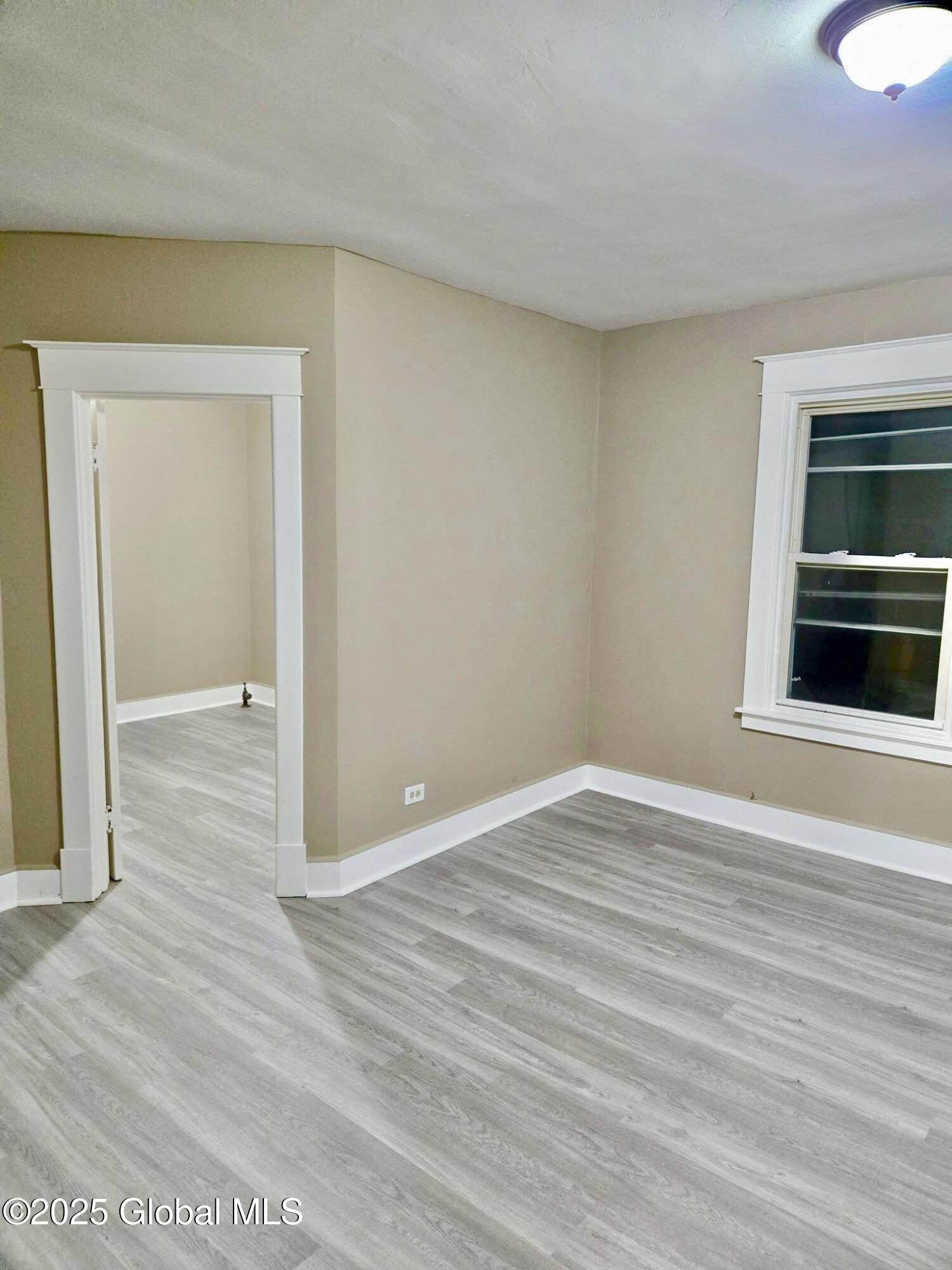 Schenectady, New York 12307, United States, 7 Bedrooms Bedrooms, ,5 BathroomsBathrooms,Residential,Active,162898