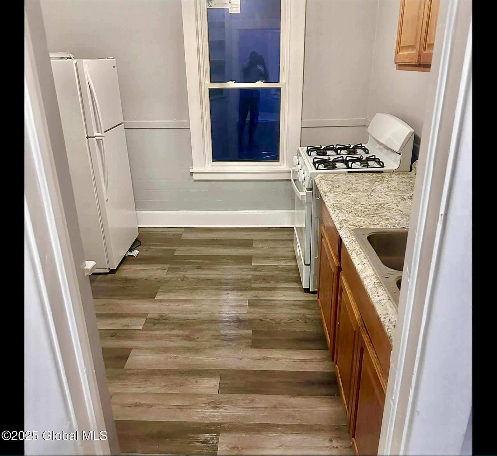 Schenectady, New York 12307, United States, 7 Bedrooms Bedrooms, ,5 BathroomsBathrooms,Residential,Active,162898