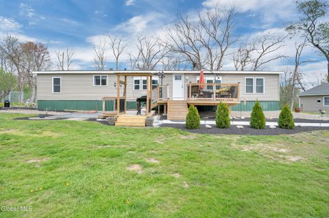 Photo of 101 Coveville Road, Schuylerville, NY 12871 (MLS # 202616119)