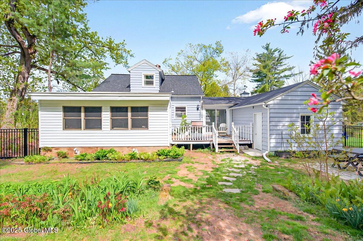 61 Mccormack Road, Albany, New York image 32