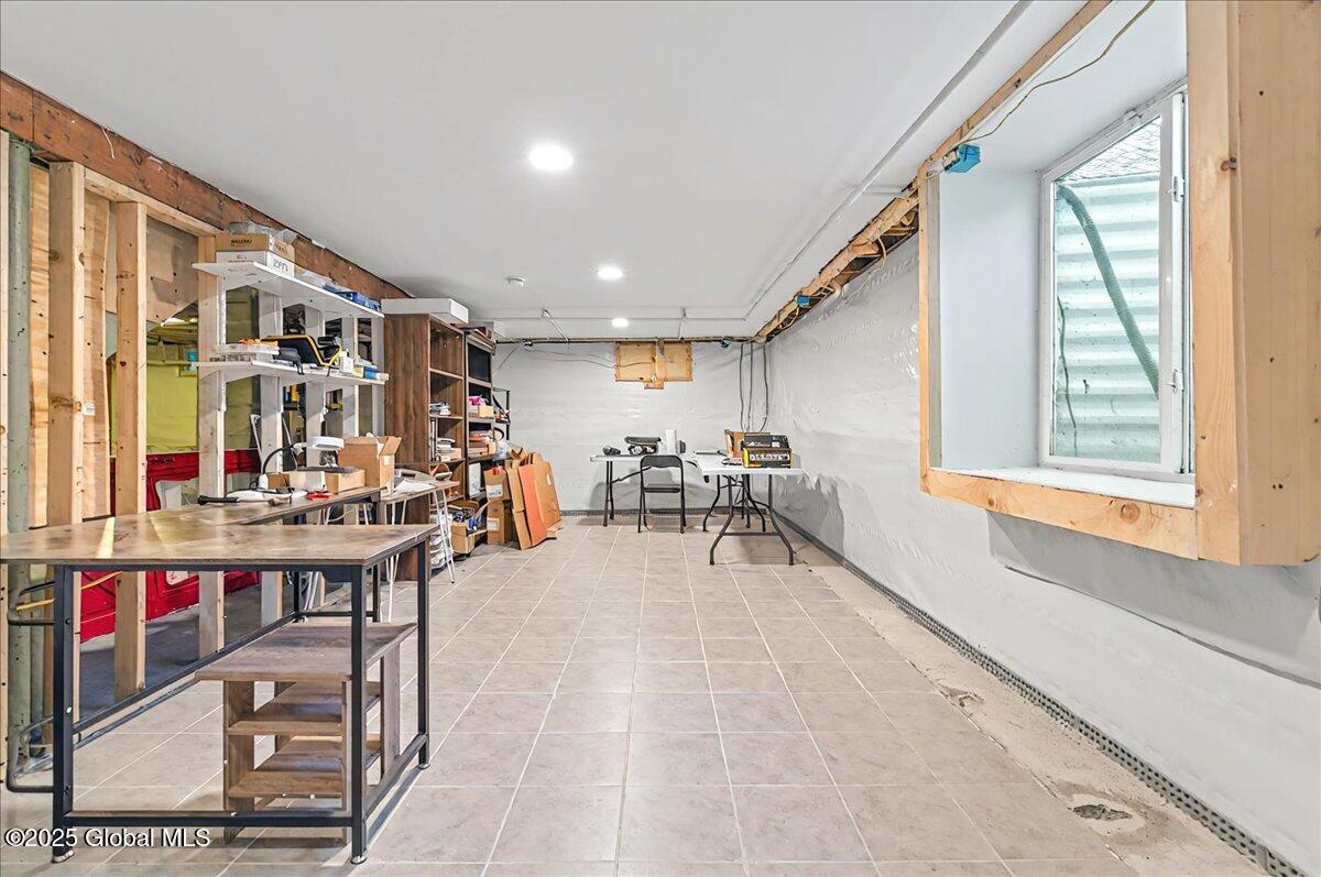 61 Mccormack Road, Albany, New York image 36