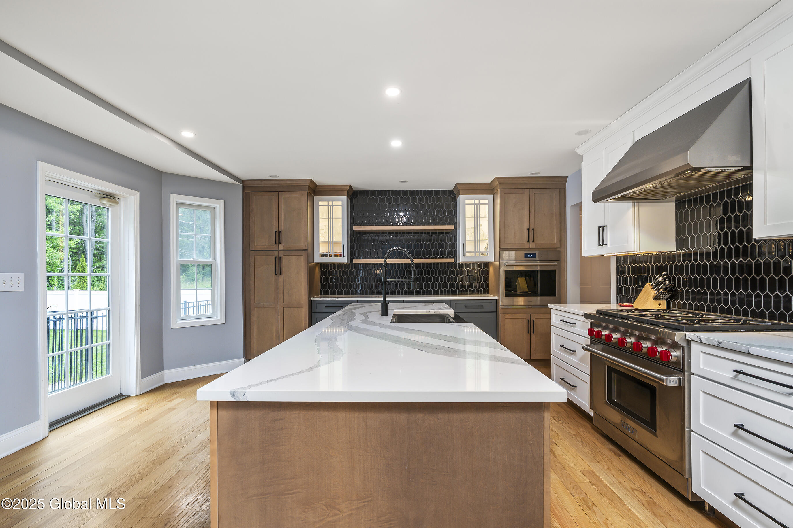 16 Shinnecock Hills Drive, Colonie, New York image 17