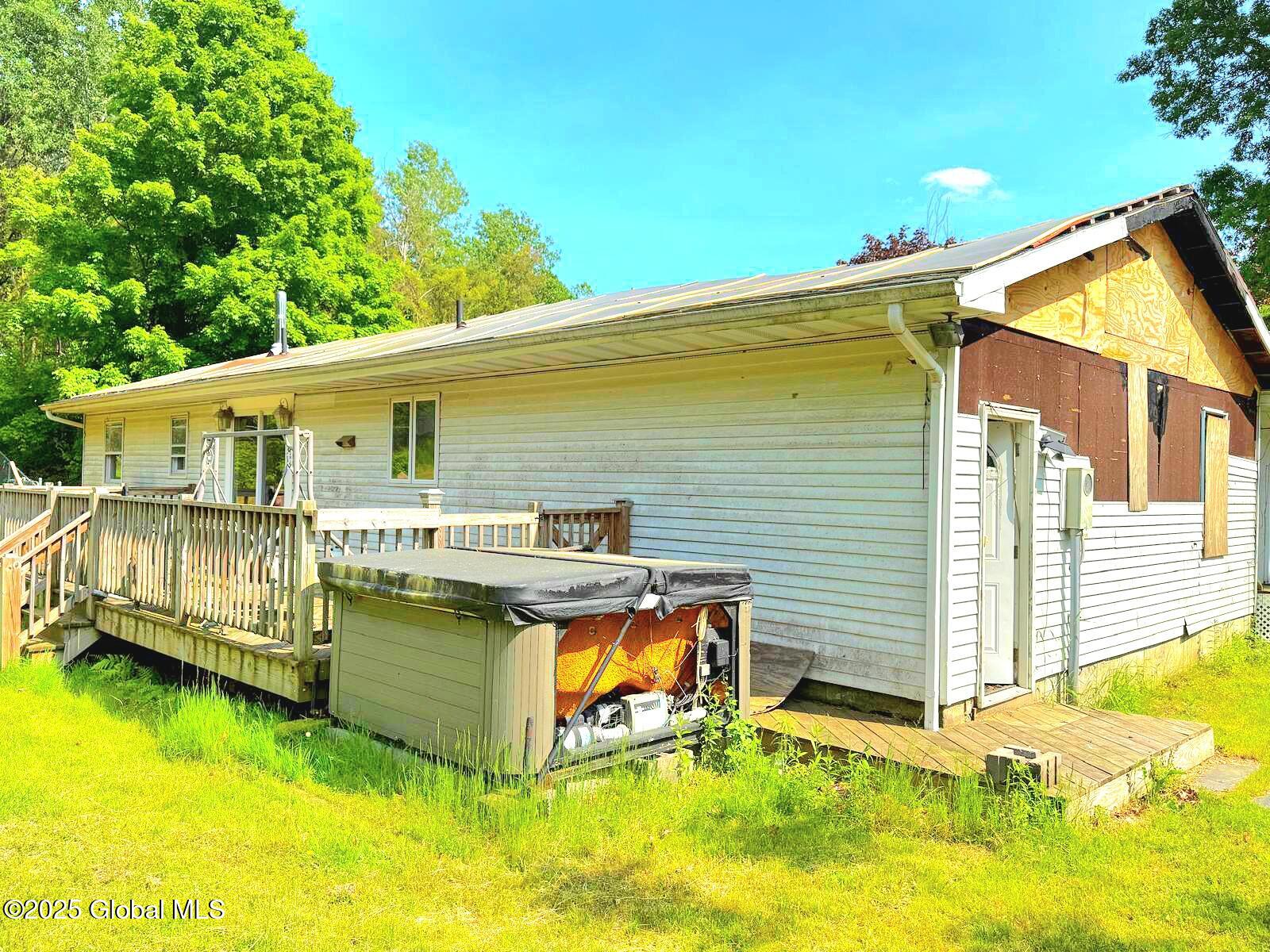 5 Mohican Way, Valley Falls, New York image 2