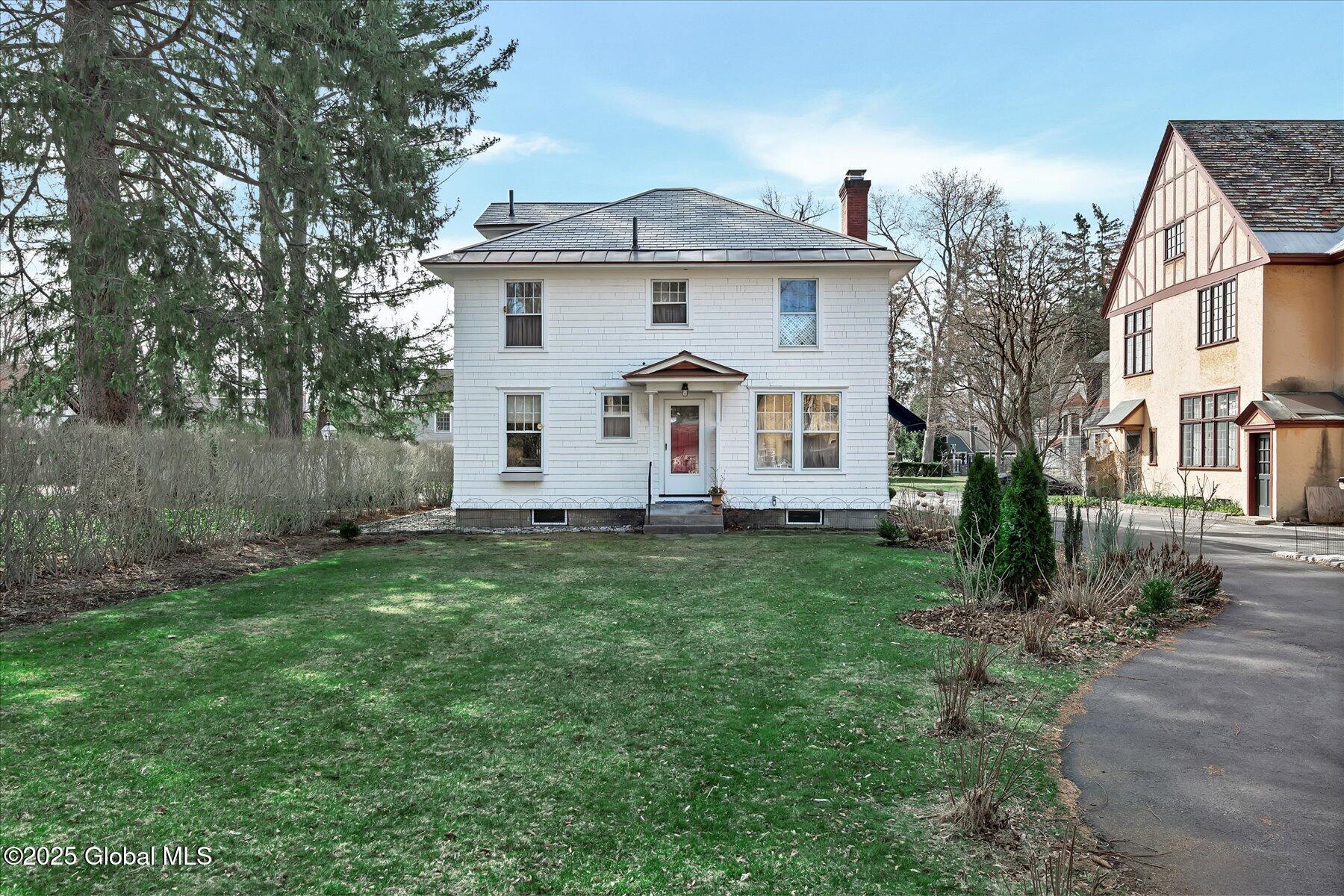 39 5th Avenue, Saratoga Springs, New York image 39