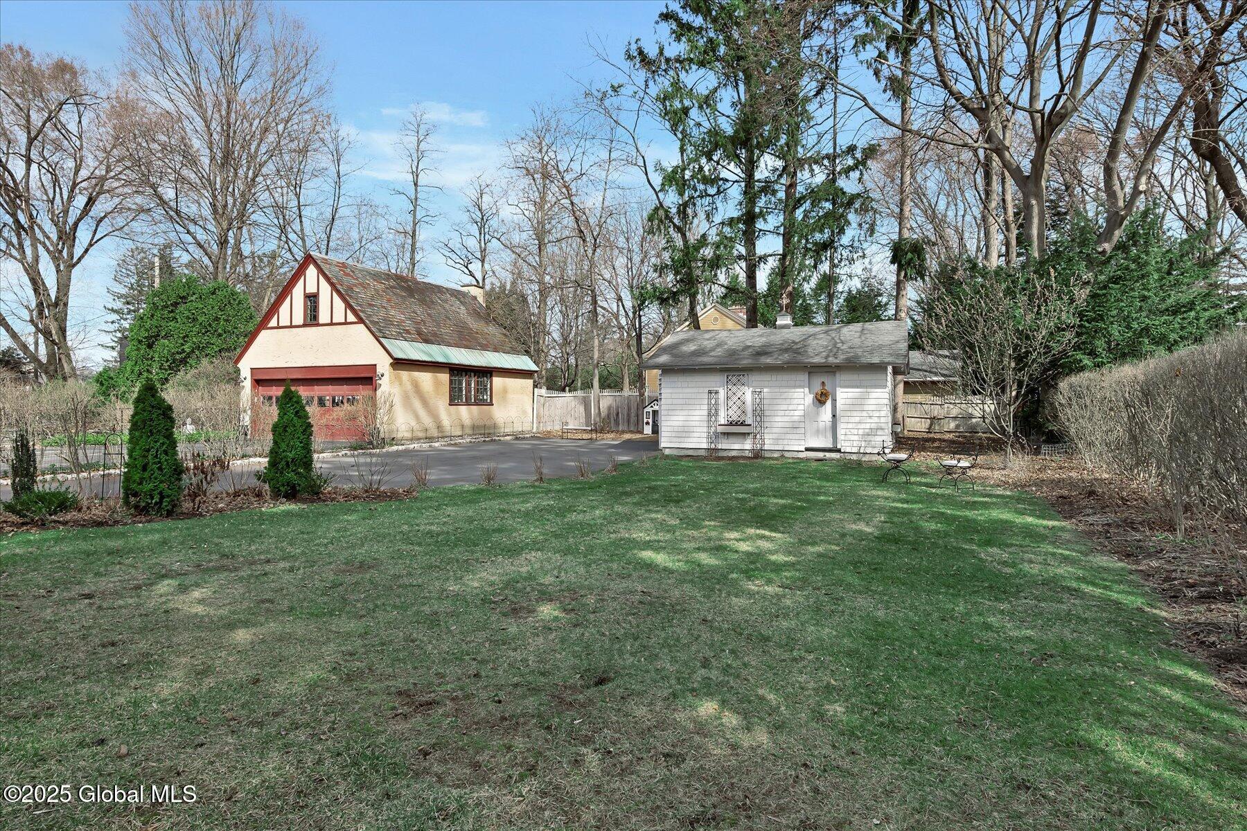 39 5th Avenue, Saratoga Springs, New York image 44