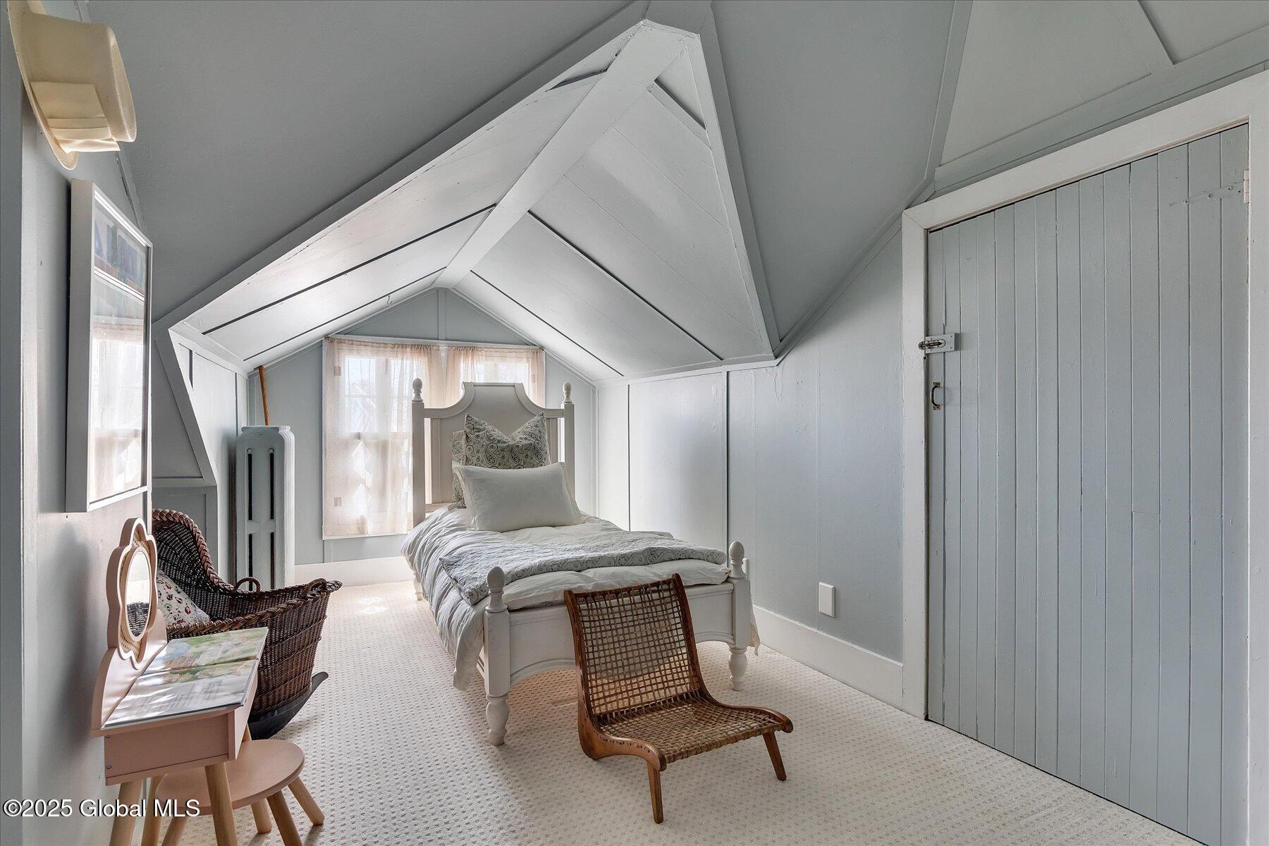 39 5th Avenue, Saratoga Springs, New York image 37