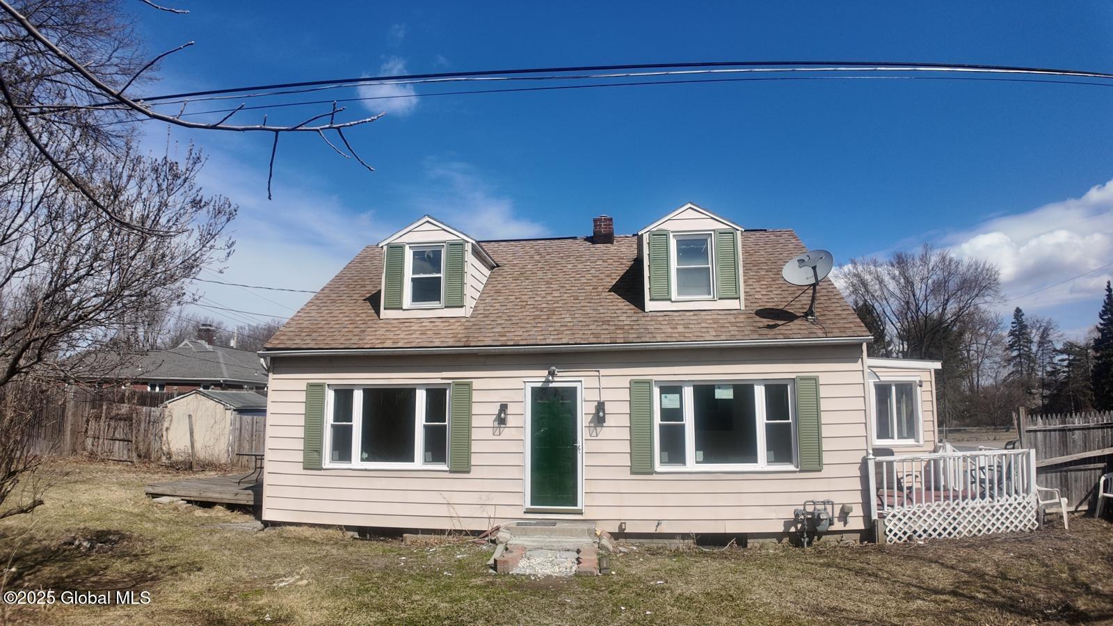 35 Conliss Avenue, Cohoes, New York image 1