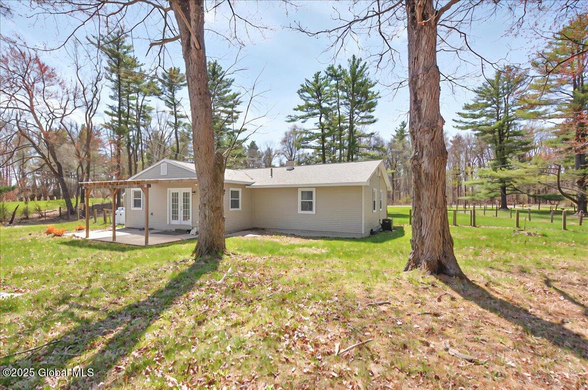 213 Elm Avenue #EAST, Selkirk, New York image 27