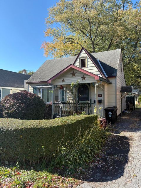Photo of 508 S Holmes Street, Scotia, NY 12302 (MLS # 202528539) Photo of 508 S Holmes Street, Scotia, NY 12302 (MLS # 202528539)