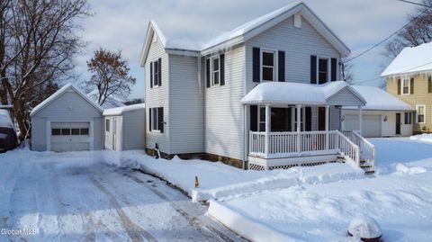 Photo of 119 Maple Avenue, Fort Hunter, NY 12069 (MLS # 202611232)