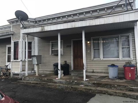 Multifamily For Sale - 1002 Davis Terrace<br/> Schenectady County, Schenectady, NY 12308