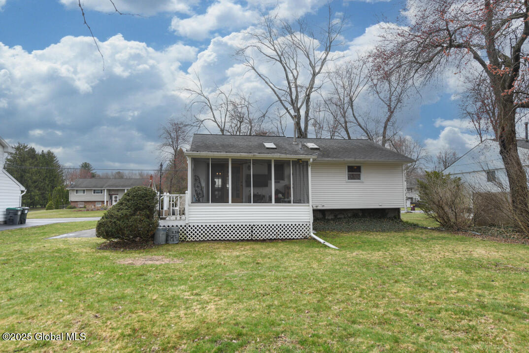 21 Crestwood Drive, Schenectady, New York image 22