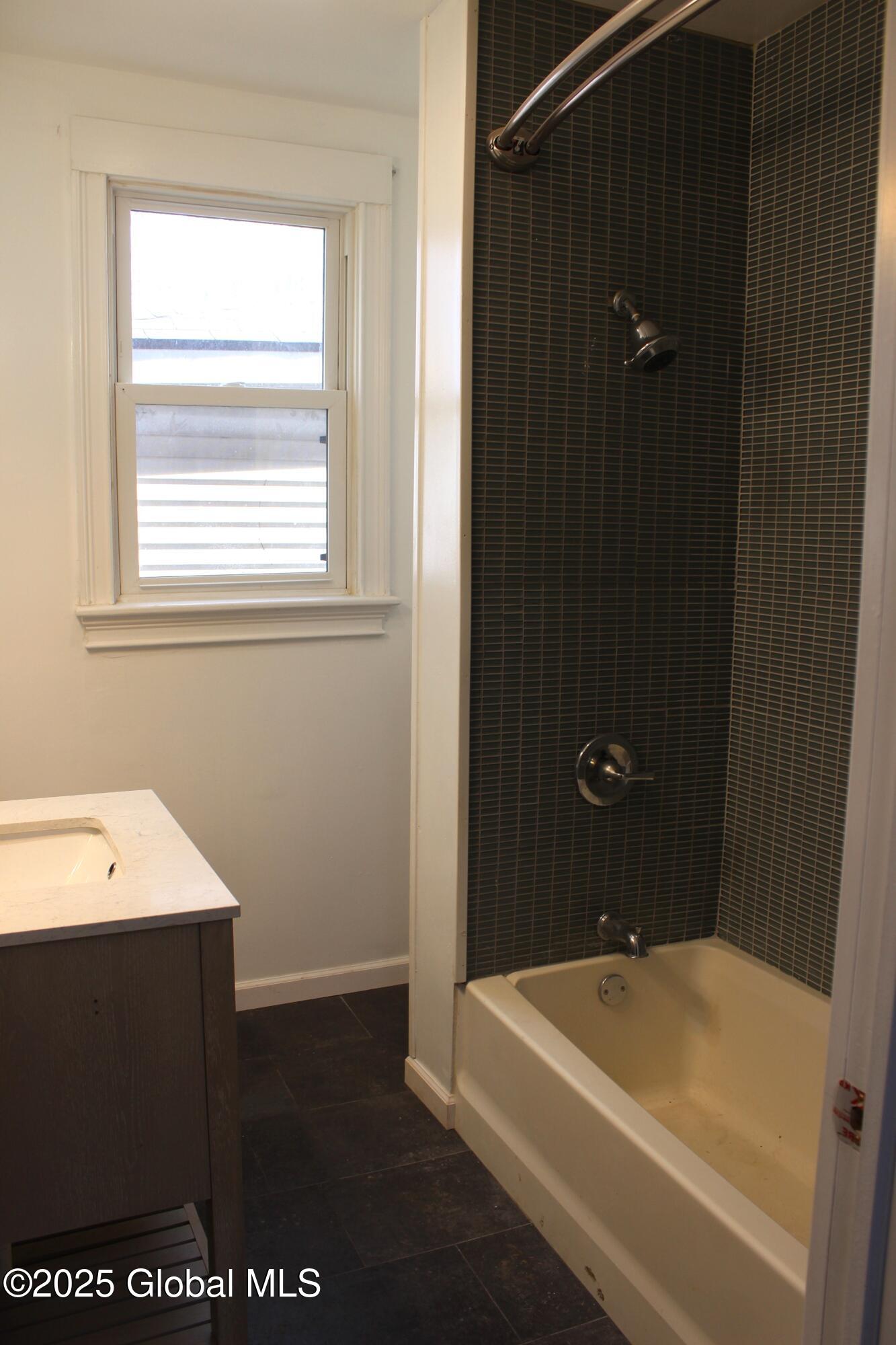 447 6th Avenue, Troy, New York image 23