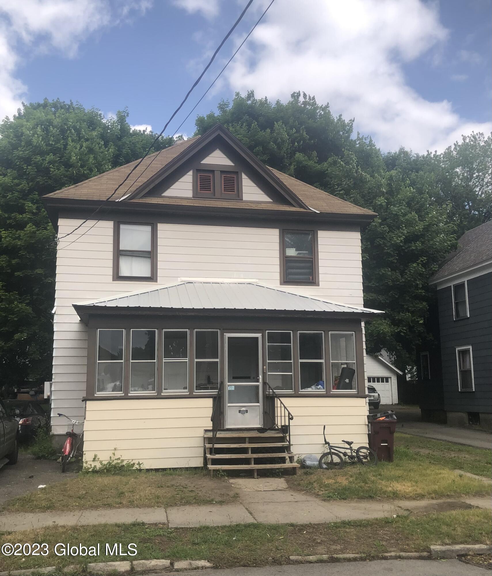 22 Summer Street, Gloversville, New York image 2