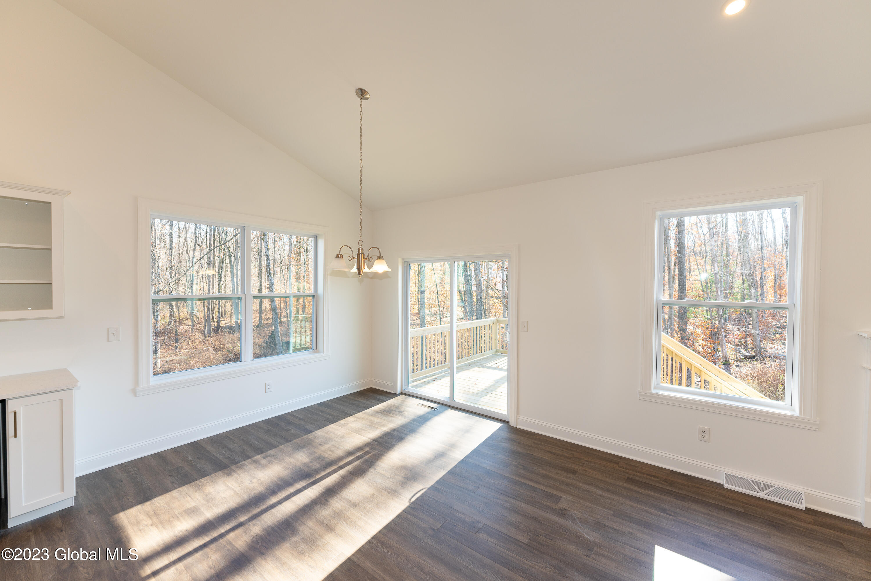 4 Aspen Drive, Ballston Lake, New York image 6