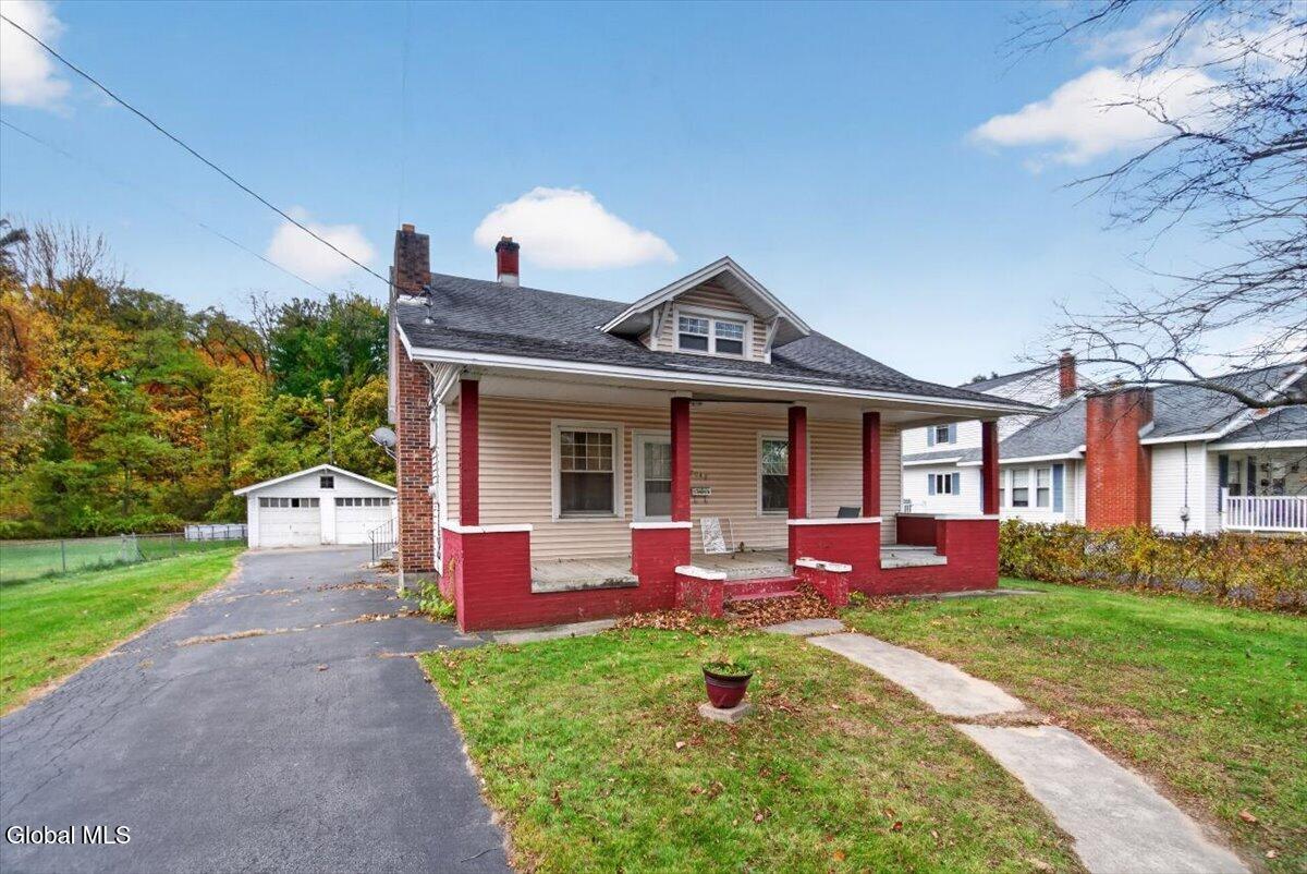 2048 Curry Road