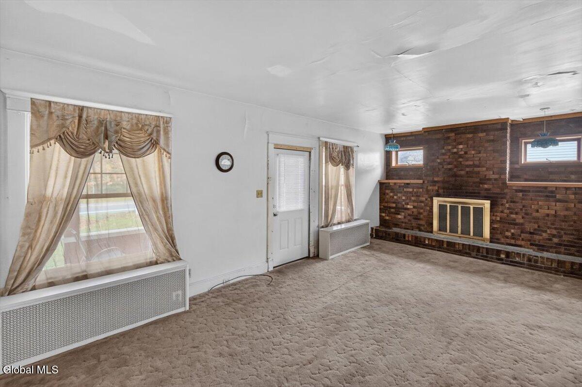 2048 Curry Road