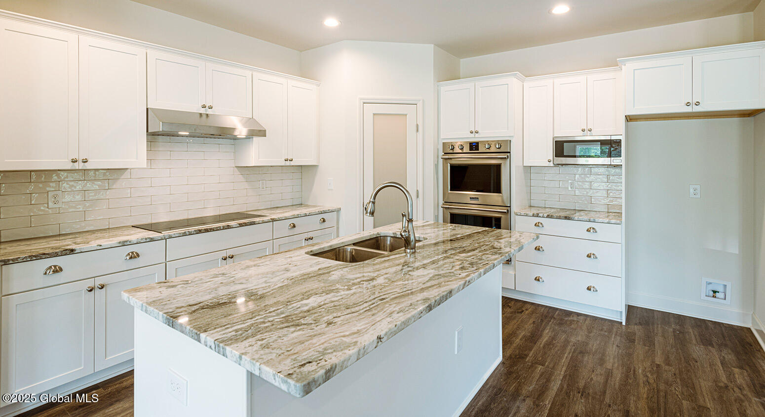 31 Indigo Court, Selkirk, New York image 3
