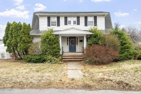 Photo of 1301 Belmont Avenue, Schenectady, NY 12308 (MLS # 202613300)