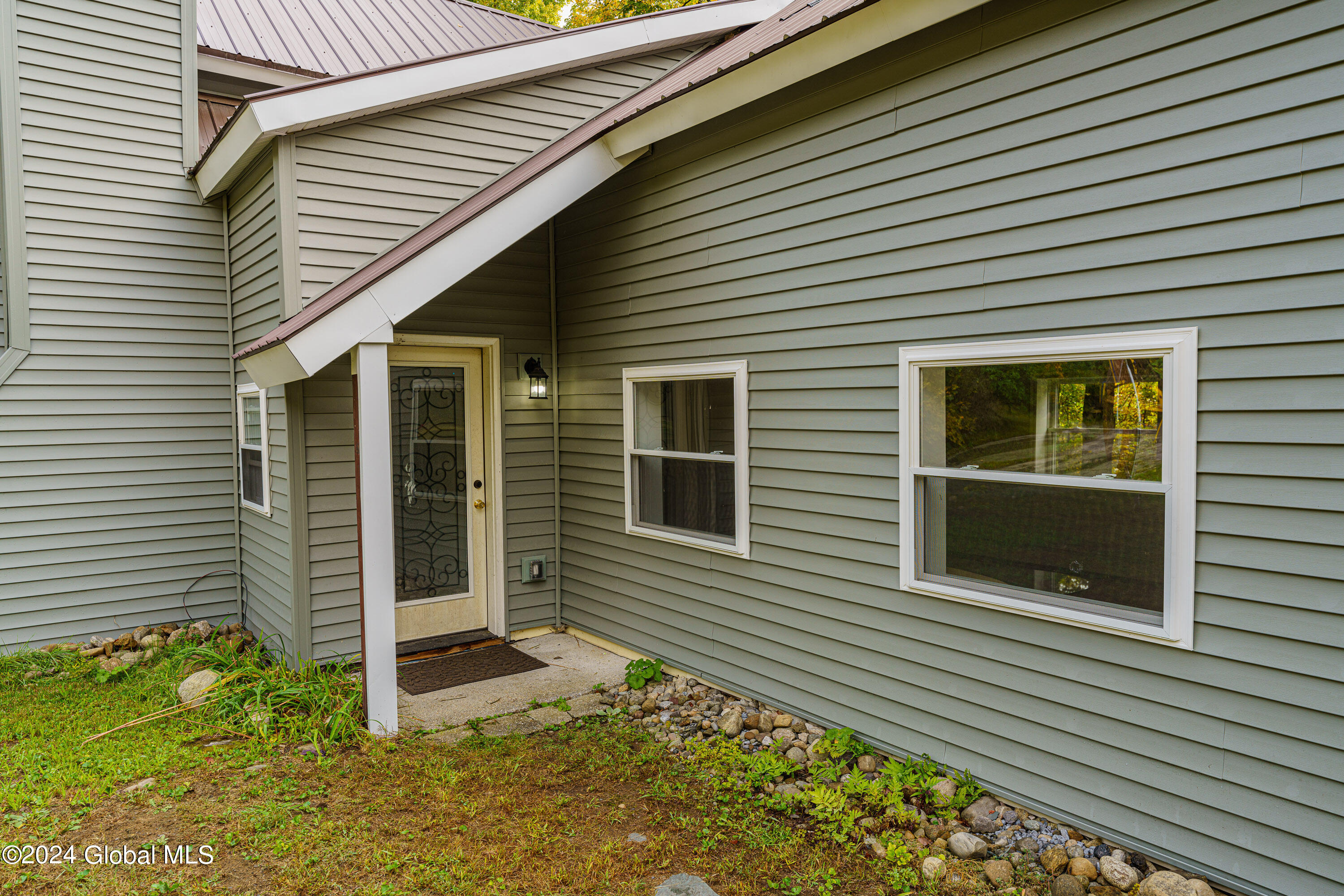 17 Cherry Street, Lake George, New York image 3