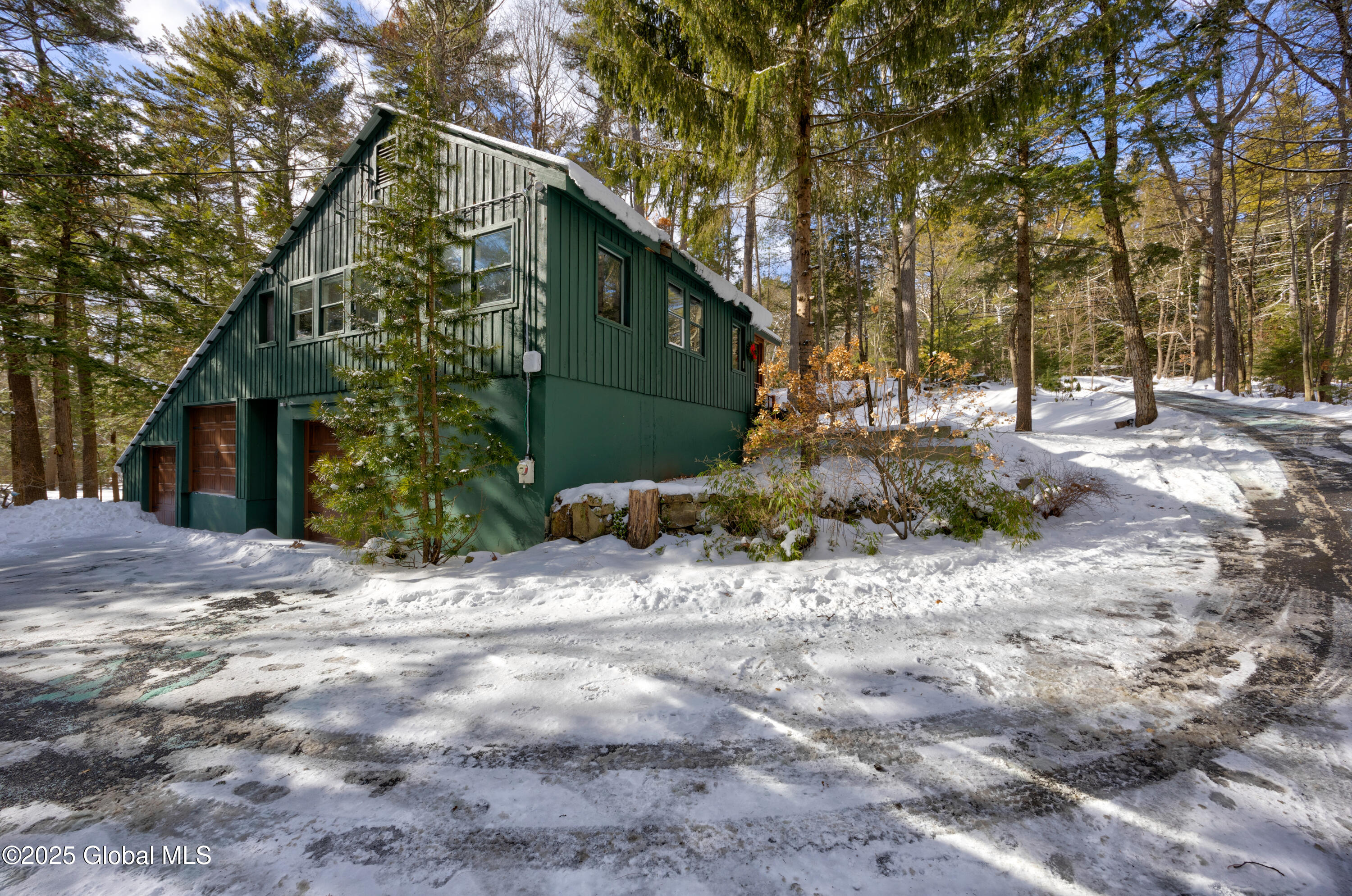 4 Cliffside Drive, Bolton Landing, New York image 3